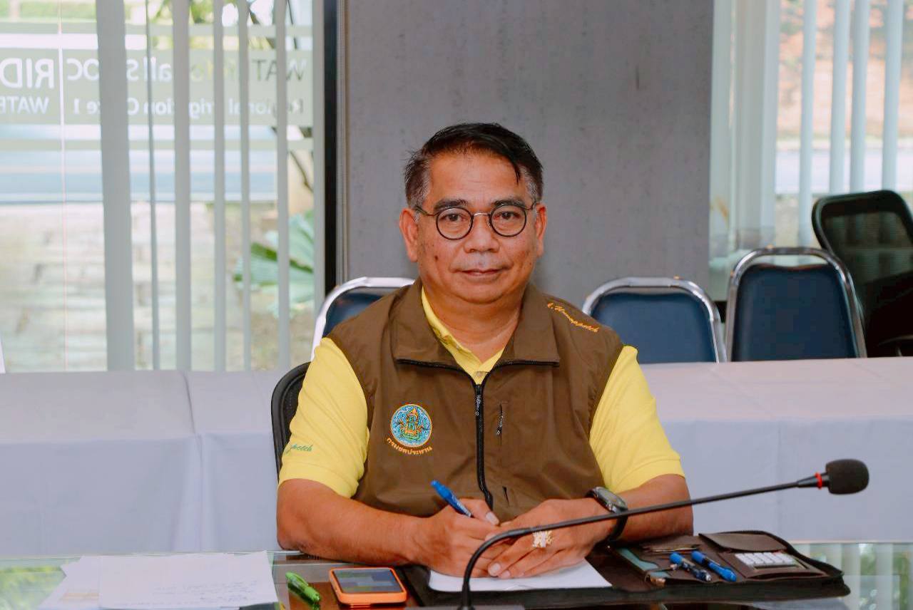 ผู้อำนวยการโครงการส่งน้ำและบำรุงรักษาแม่แฝก-แม่งัดสมบูรณ์ชล การประชุมติดตามสถานการณ์น้ำ