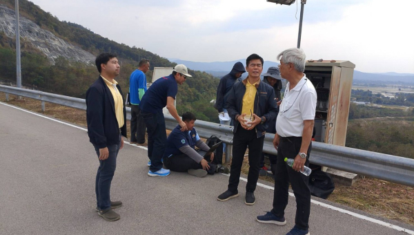 โครงการส่งน้ำและบำรุงรักษาแม่แฝก-แม่งัดสมบูรณ์ชล ร่วมกับส่วนความปลอดภัยเขื่อน ลงพื้นที่ตรวจสภาพเครื่องมือวัดพฤติกรรมเขื่อนของเขื่อนแม่งัดสมบูรณ์ชล  เพื่อบำรุงรักษาให้ใช้งานอย่างเต็มประสิทธิภาพสร้างความเชื่อมั่นแก่ประชาชน